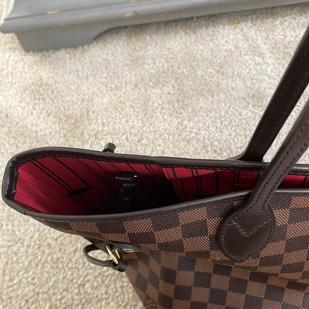 Louis Vuitton MM Neverfull - Picture 6 of 13